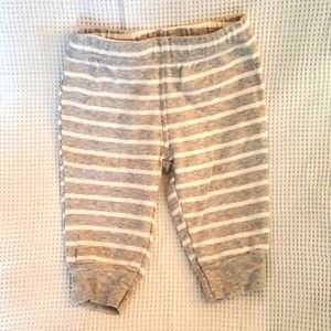 ⭐️ cute baby carter's gray and white stripe pants size 0-3 months